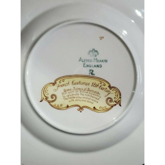 Alfred Meakin 18th French Costumes GRAPE PICKERS OF BURGUNDY 9" PLATE wine decor - Picture 3 of 5